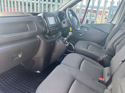 Vauxhall Vivaro 1.6 CDTi 2700 BiTurbo ecoFLEX Sportive Panel Van 5dr Diesel Manual L1 H1 Eu 23