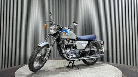 Triumph Bonneville JUBILEE 1977 ONLY 8K STUNNING CLASSIC BIKE NEW MOT 5