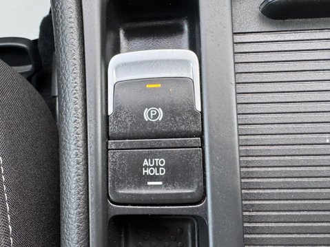 Volkswagen Golf 1.2 TSI BlueMotion Tech S Euro 5 (s/s) 5dr 23