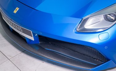 Ferrari 488 SPIDER 35