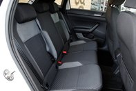 Volkswagen Polo R-LINE TSI DSG 37