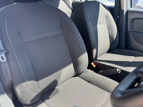 Dacia Sandero 1.0 SCe Ambiance Euro 6 5dr 9