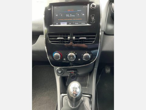 Renault Clio 0.9 TCe Dynamique MediaNav Euro 5 (s/s) 5dr 26