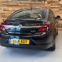 Vauxhall Insignia 2.0 CDTi ecoFLEX Design Hatchback 5dr Diesel Manual Euro 5 (s/s) (140 ps) 3
