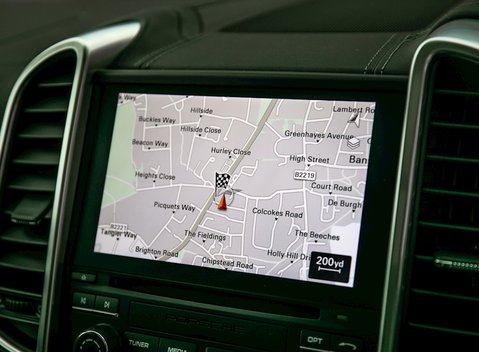 Porsche Cayenne Turbo 18