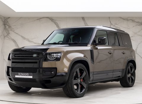 Land Rover Defender 110 X P400e 6