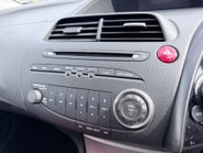 Honda Civic 1.8 ES I-VTEC 14