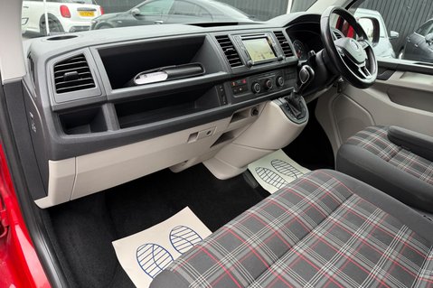 Volkswagen Transporter T30 TDI P/V HIGHLINE BMT DSG 6 SEAT KOMBI CONVERSION -NO VAT 22