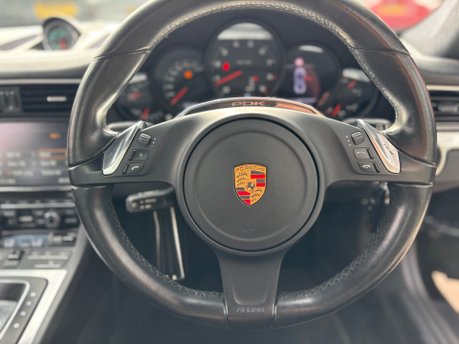 Porsche 911 3.4 991 Carrera 4 Black Edition Coupe 2dr Petrol PDK 4WD Euro 6 (350ps) 28