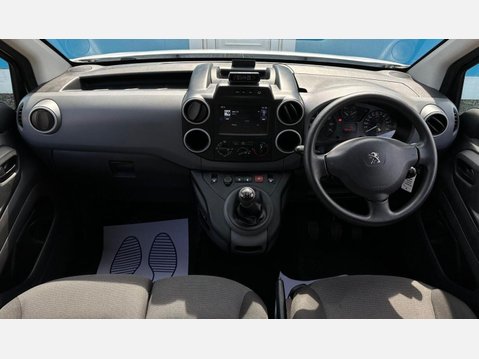 Peugeot Partner 1.6 BlueHDi 854 Professional Panel Van 5dr Diesel Manual L1 (112 g/km, 97.6 9
