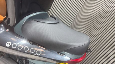 BMW C1 2002 ONLY 8K 1 OWNER GREAT LOOKING SCOOTER 125CC WITH A ROOF!! 28