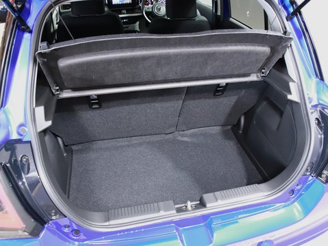 Suzuki Swift 1.2 Mild Hybrid Motion 5dr CVT 37