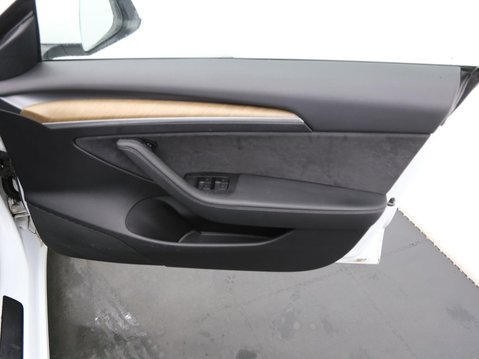 Tesla Model 3 Standard Range Plus Auto RWD 4dr 13