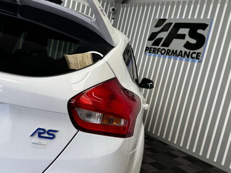 Ford Focus 2.3T EcoBoost RS Hatchback 5dr Petrol Manual AWD Euro 6 (s/s) (350 ps) 37
