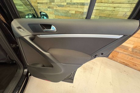 Volkswagen Tiguan 2.0 TDI BlueMotion Tech Match Edition SUV 5dr Diesel Manual 4WD Euro 6 (s/s 87