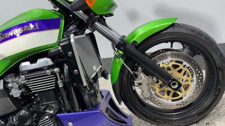 Kawasaki Zephyr ZRX 2001 33K NEW MOT CLASSIC MUSCLE BIKE VERY CLEAN 1100CC 11