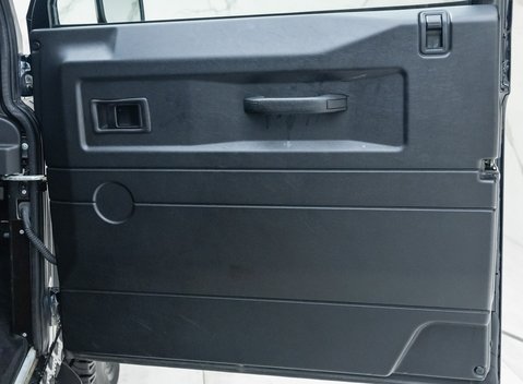 Land Rover Defender 90 XS 26