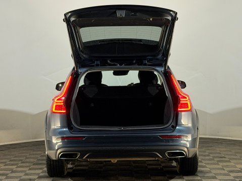 Volvo V60 D4 CROSS COUNTRY AWD 8