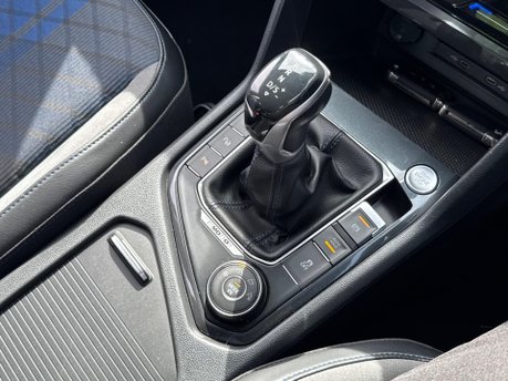 Volkswagen Tiguan R TSI 4MOTION DSG 19