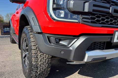 Ford Ranger 3.0 T Raptor Ecoboost - Electric Roller Shutter 25