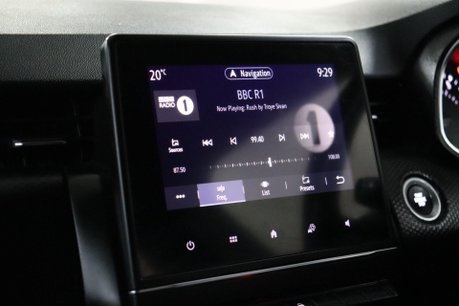 Renault Clio ICONIC TCE BOSE 38