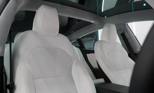 Tesla Model 3 RWD White Interior c300 Mile Range Vented Seats GROK AI One Owner VAT Q 2