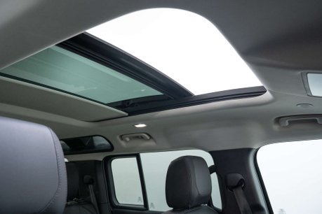 Land Rover Defender 3.0 Defender XS Edition D MHEV A 4WD 5dr 44