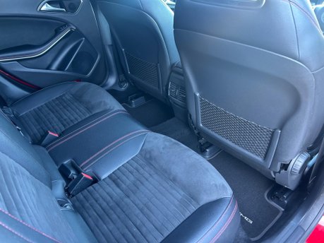 Mercedes-Benz CLA Class CLA220 CDI AMG SPORT 15