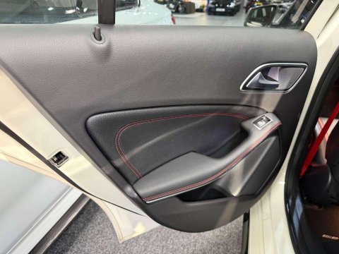 Mercedes-Benz A Class 2.0 A45 AMG (Premium) Hatchback 5dr Petrol SpdS DCT 4MATIC Euro 6 (s/s) (38 47
