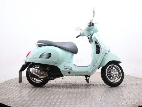 Piaggio Vespa GTS VESPA GTS 125