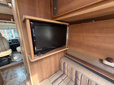 IH Motorhomes TIO RL REAR LOUNGE MODEL LOW MILEAGE 20