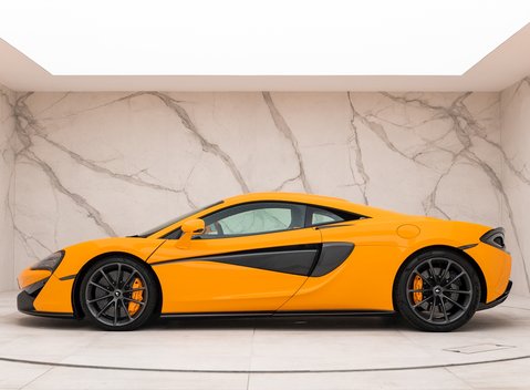 McLaren 570S 2