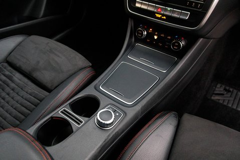 Mercedes-Benz CLA Class CLA 200 D AMG LINE 35