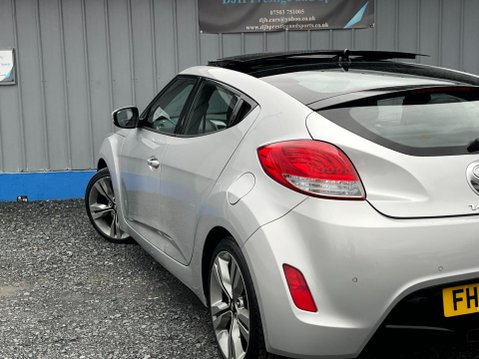 Hyundai Veloster 1.6 GDi Sport Euro 5 4dr 27