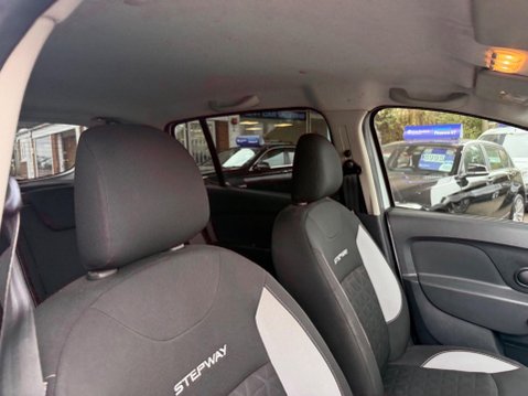 Dacia Sandero Stepway 1.5 dCi Laureate Euro 5 5dr 17