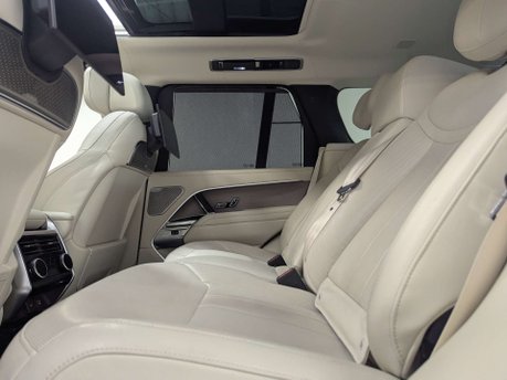 Land Rover Range Rover 4.4 Range Rover First Edition Auto 4WD 5dr 41