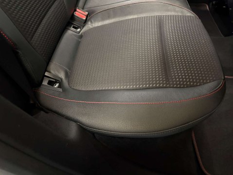 Ford Focus 1.0 Focus ST-Line X 5dr 32