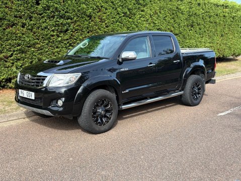 Toyota Hilux 3.0 D-4D Invincible 4WD Euro 5 4dr 3