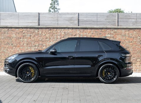 Porsche Cayenne Turbo 2