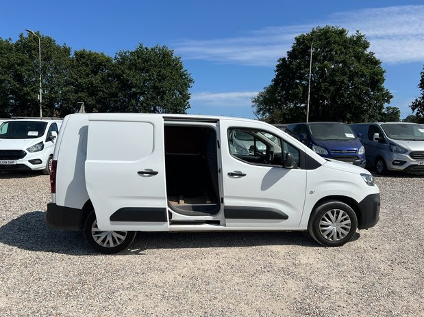 Citroen Berlingo LWB L2H1 Low Roof Enterprise Air Con Sensors EURO 6 NO VAT 9