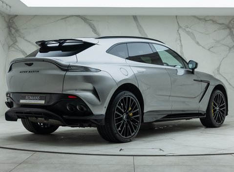Aston Martin DBX 707 6