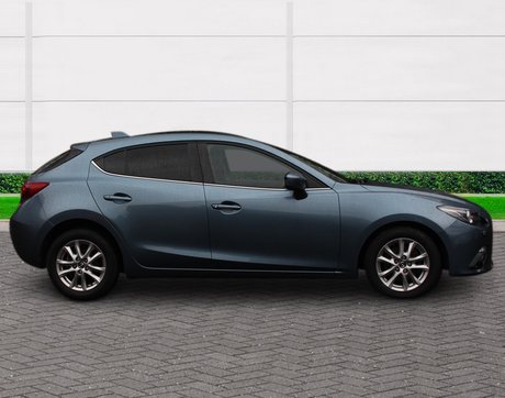 Mazda 3 SE-L NAV 8