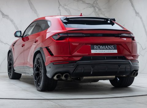 Lamborghini Urus PERFORMANTE 10