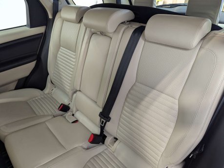 Land Rover Discovery Sport 2.0 Discovery Sport Luxury HSE TD4 Auto 4WD 5dr 46