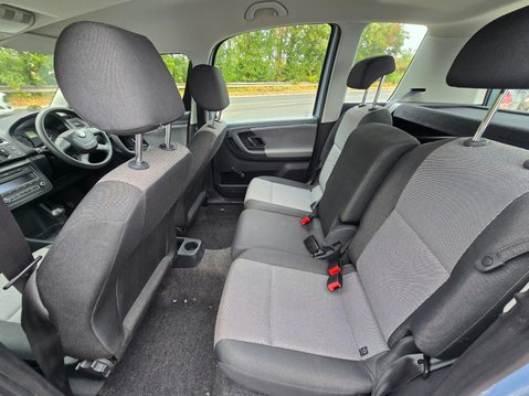 Skoda Roomster S TSI DSG 22