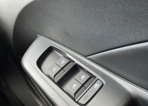 MG MG3 1.5 HYBRID+ TROPHY 17