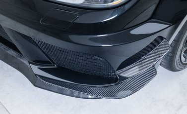 Mercedes-Benz C63 AMG BLACK SERIES 32