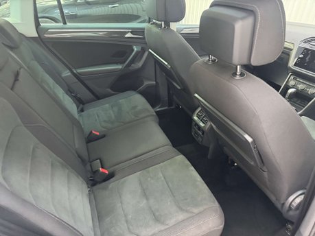Volkswagen Tiguan 2.0 Tiguan SEL TDI 4Motion Semi-Auto 4WD 5dr 61