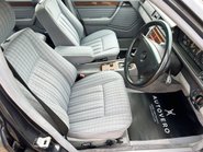 Mercedes-Benz C Class 260 E 39