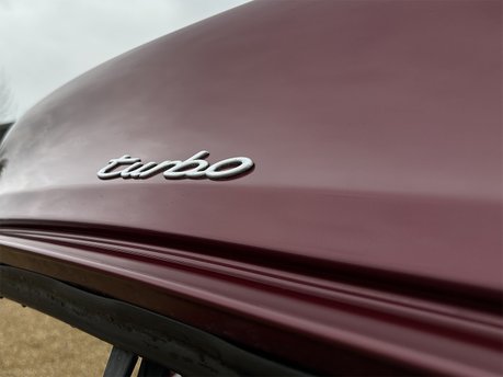 Porsche 911 TURBO 34